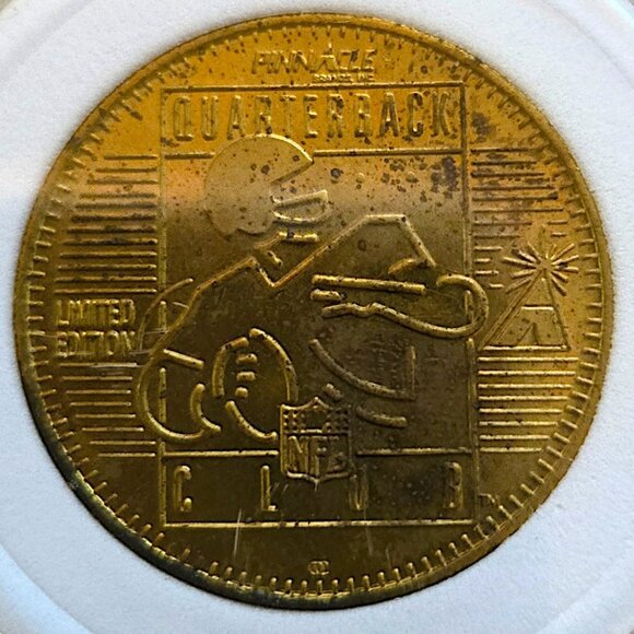 Mark Brunell #8 Jacksonville Jaguars 1996 Pinnacle QB Club Vintage NFL Coin - Picture 4 of 4